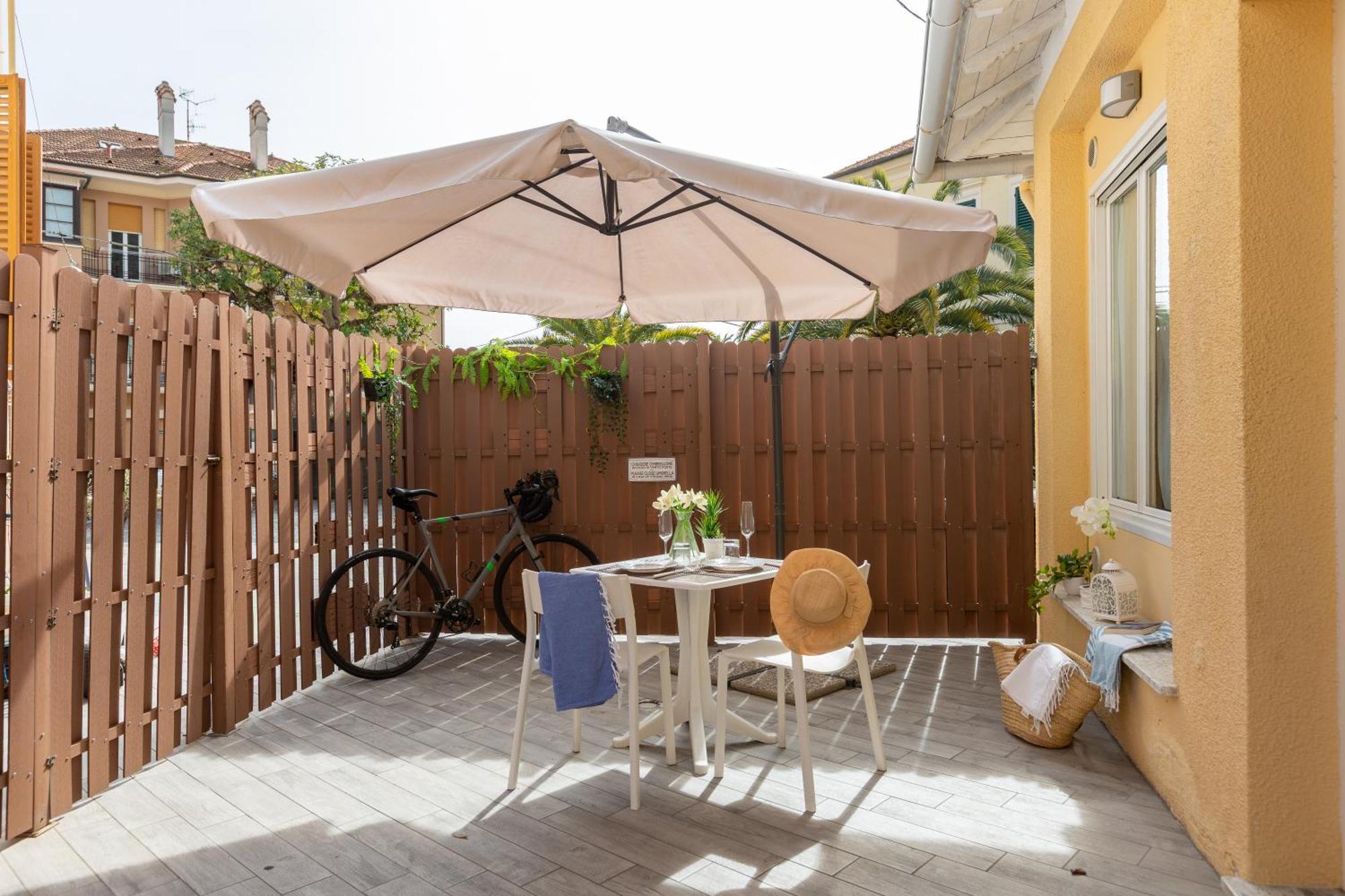 Residence Finale Bike And Beach Finale Ligure Exterior photo