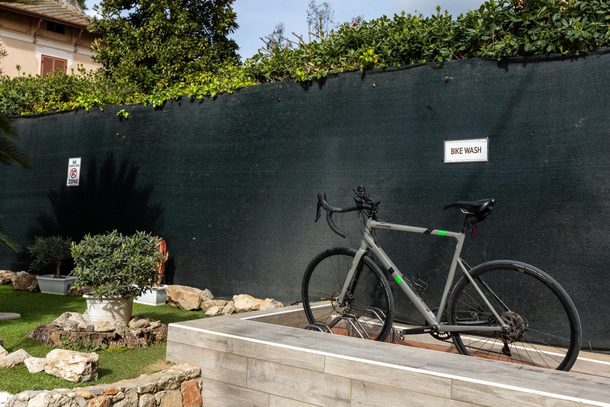 Residence Finale Bike And Beach Finale Ligure Exterior photo