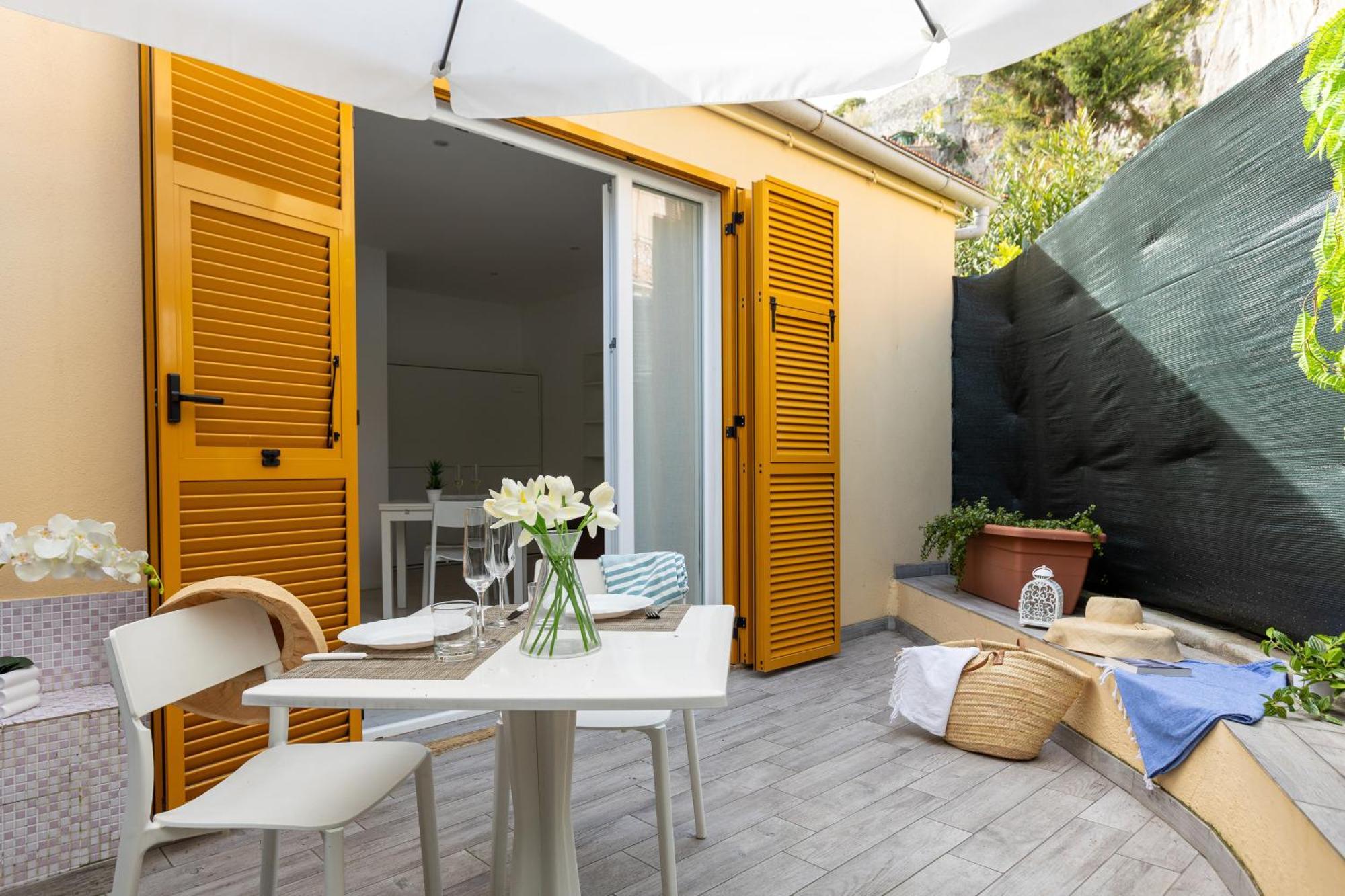 Residence Finale Bike And Beach Finale Ligure Exterior photo