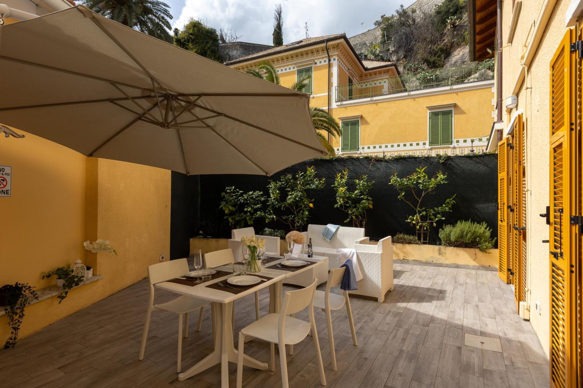 Residence Finale Bike And Beach Finale Ligure Exterior photo